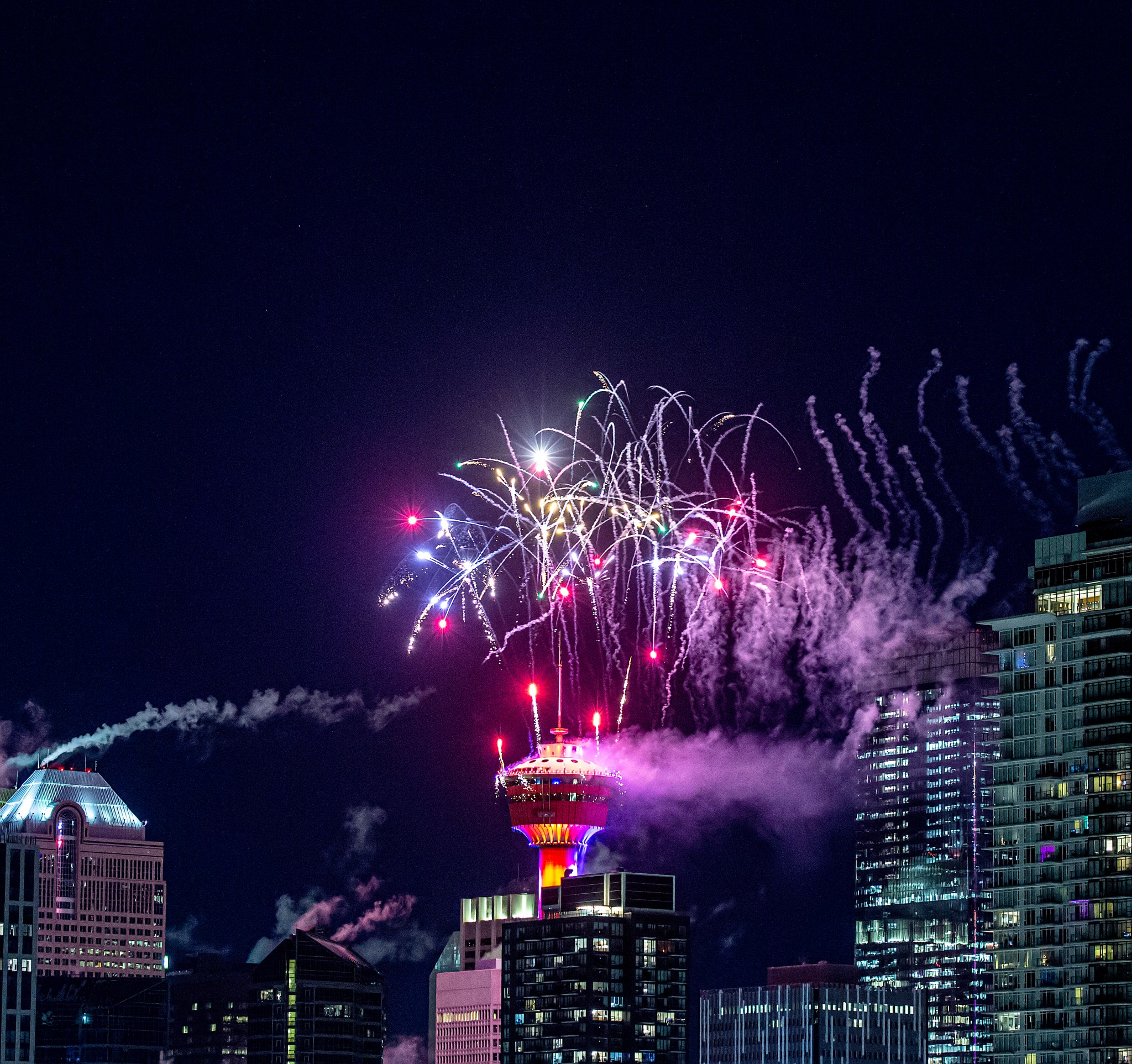 Photos Calgary's New Year's Eve fireworks show ushers in 2022